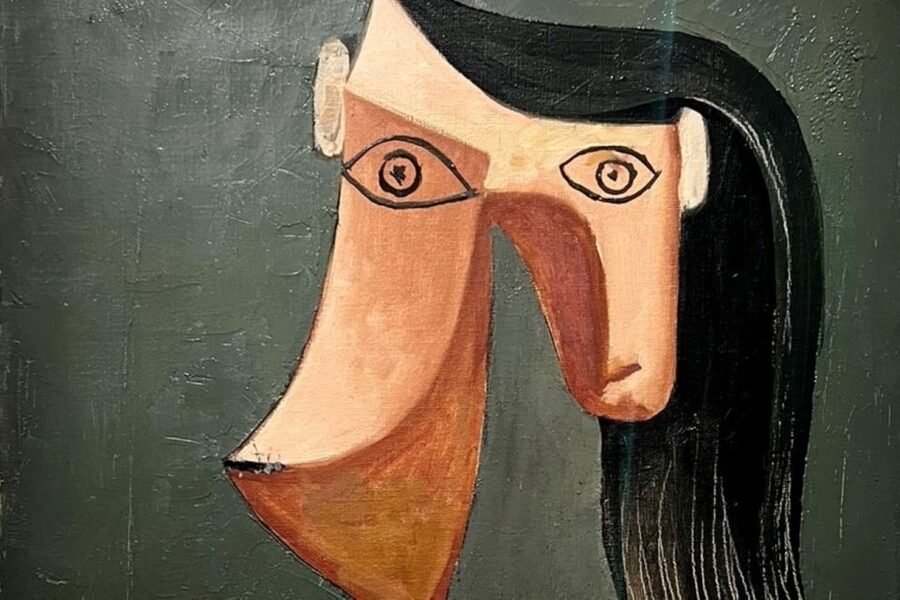 Paris: Picasso Museum Ticket & Optional Seine River Cruise - Entering the Musée Picasso at 5 Rue de Thorigny
