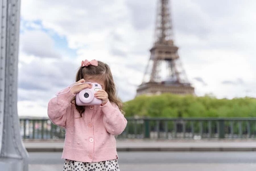 Paris: Premium Photoshoot with Iconic Eiffel Tower Views - Weather, timing, and practical limits
