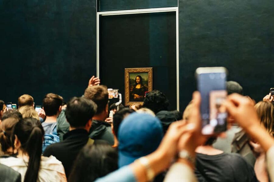 Paris: Priority Access Louvre with Host -Direct to Mona Lisa - Inside the Louvre: what happens first