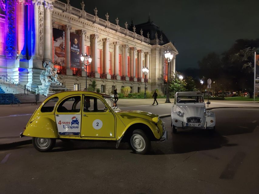 Paris: Private Christmas Lights Tour by Citroën 2CV - The Champs de Mars photo stop