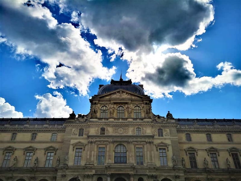 Paris: private city tour with seine river cruise - A family-friendly way to meet Paris at the Louvre