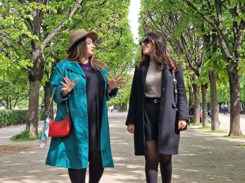 Paris: Private Fashion Tour (Chanel, Dior, Sex & the City) - Avenue Montaigne, Dior, and the world of couture