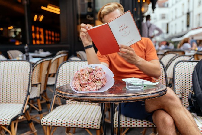 Paris Private Food Tour with 6 or 10 Tastings - Passing Hotel de Ville with classic Parisian food