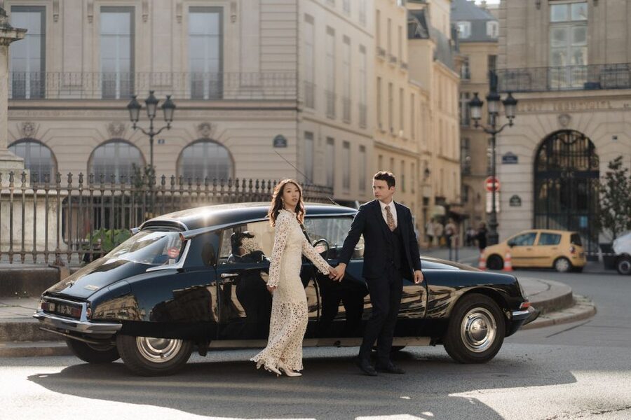 Paris: Private Guided City Tour in a Traction Avant or DS 21 - What you see in one hour