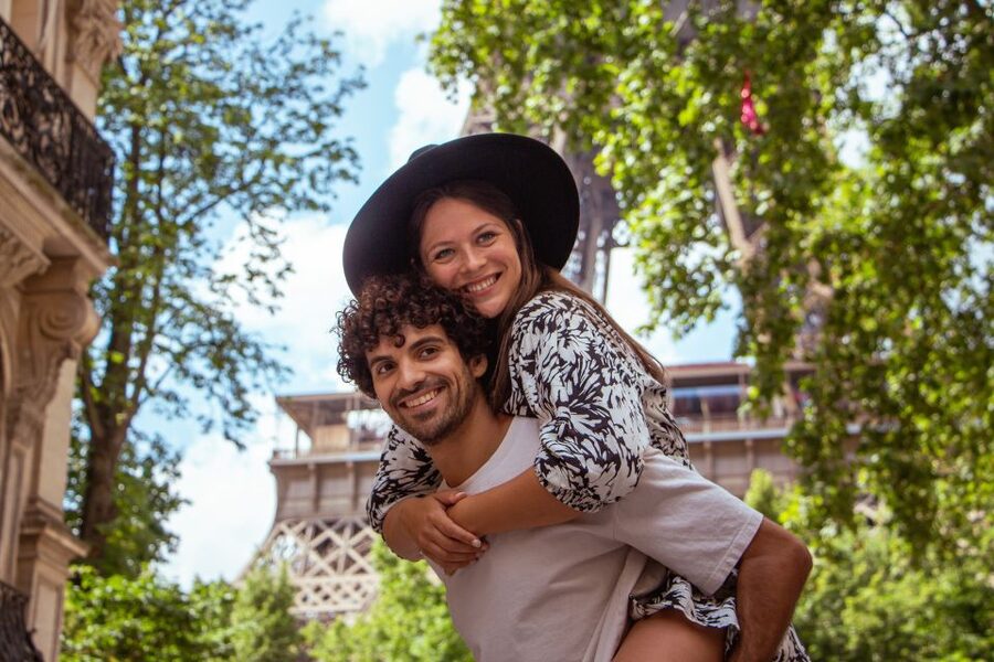 Paris: Private Photoshoot at the Eiffel Tower - Finding better Eiffel Tower angles