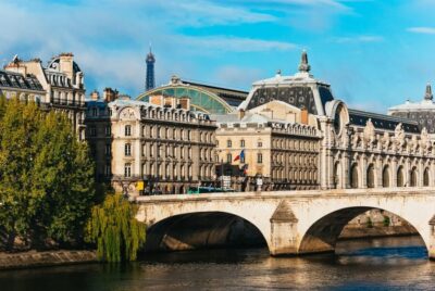 Romantic Cruise with 3-course Dinner on Seine River