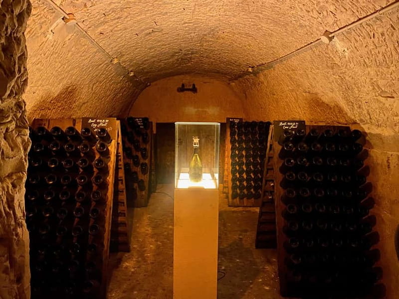 Paris: Ruinart and Veuve Clicquot Champagne Tour by Mercedes - Veuve Clicquot: choose the tasting that suits you