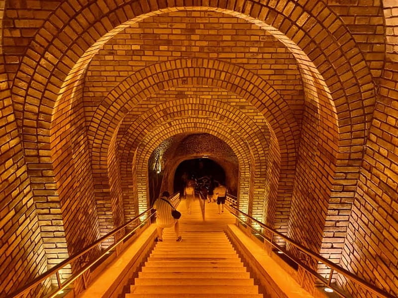 Paris: Ruinart and Veuve Clicquot Champagne Tour by Mercedes - Who will enjoy this Champagne day most