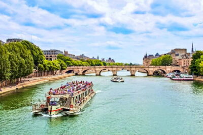 Seine Cruise & Crepe Tasting near the Eiffel Tower