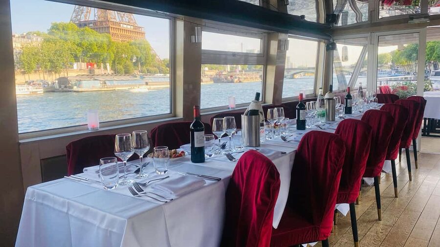 Paris: Seine Dinner Cruise from Eiffel Tower/Liberty Statue - Key points to know before booking