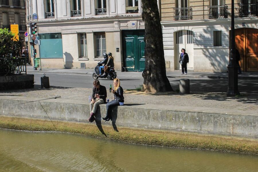 Paris: Seine River and Canal Saint-Martin Cruise - Under Bastille, where Paris turns quiet and eerie