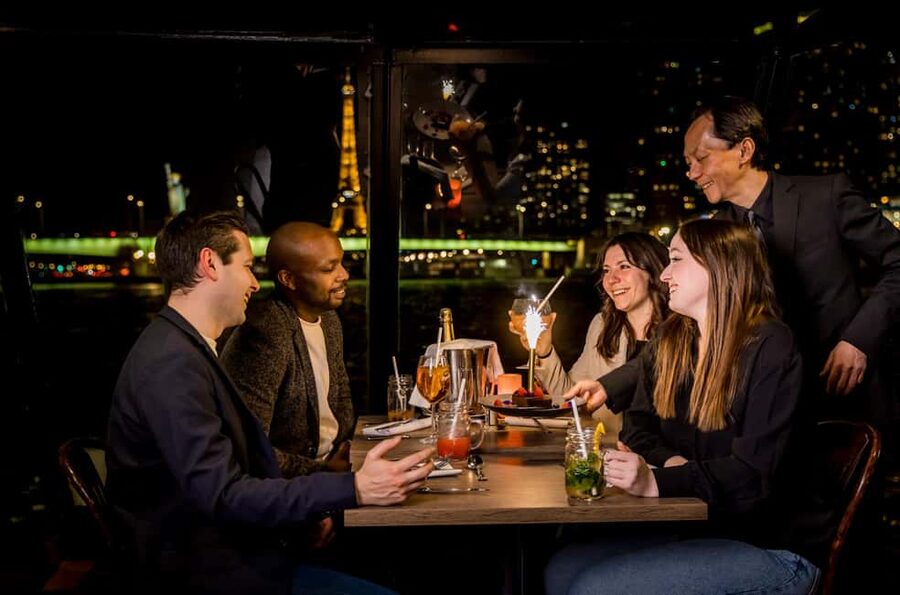 Paris: Seine River Champagne Dinner Cruise with Live Music - A Seine dinner with Paris as the backdrop