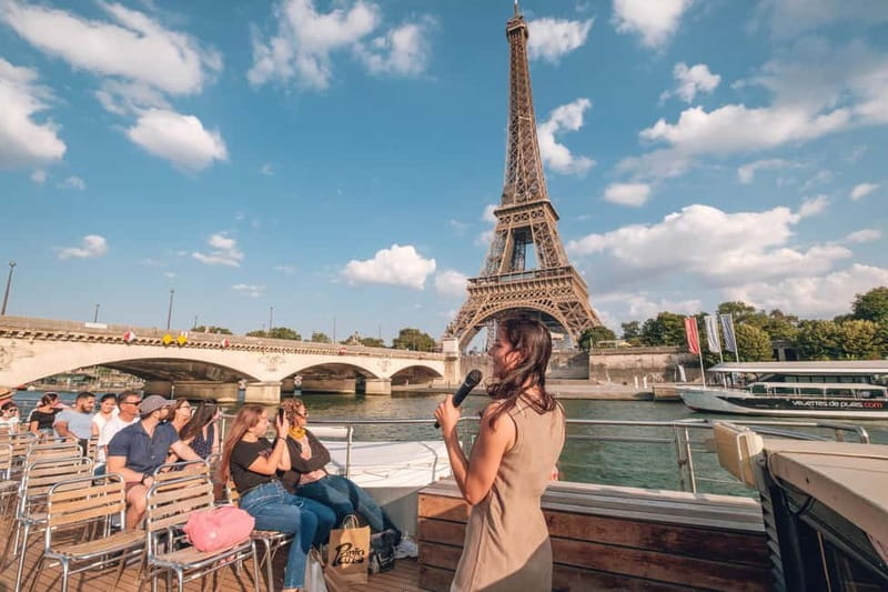 Paris: Seine River Cruise with a Live Guide - The opening view: Les Invalides and the Eiffel Tower