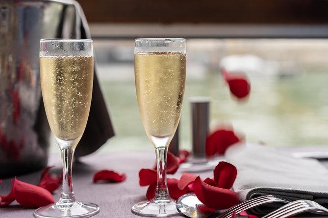 Paris Seine River Gourmet Lunch Cruise with Champagne Option - Is the $88.34 price good value?