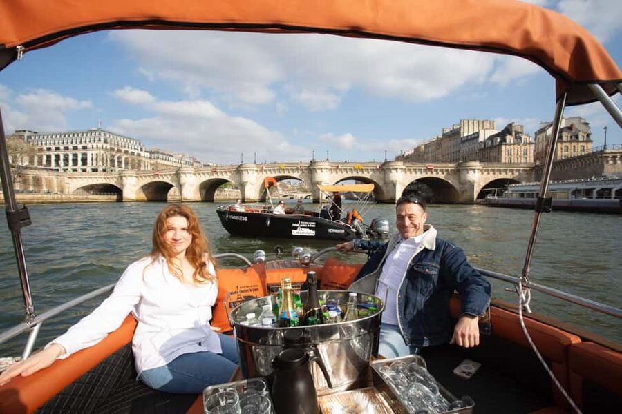 Paris: Seine River Private Cruise - Price, boat size, and overall value