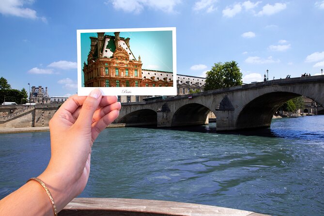 Paris Seine River Sightseeing Cruise with Commentary by Bateaux Parisiens - The queue is the real issue