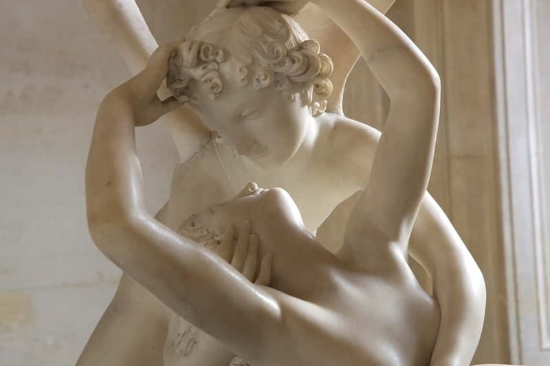 Paris: Skip-the-Line Louvre Highlights Tour with Mona Lisa - Entering the Louvre without wasting your morning