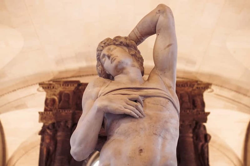 Paris: Skip-the-Line Louvre Highlights Tour with Mona Lisa - The Louvre palace is part of the experience