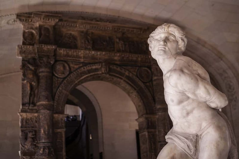 Paris: Skip-the-Line Louvre Highlights Tour with Mona Lisa - Michelangelo’s Slaves and the value of a guide