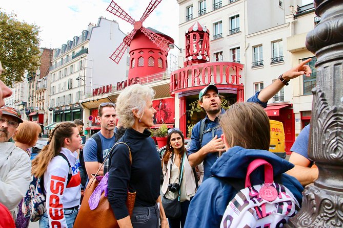 Paris Top Sights Half Day Walking Tour with a Fun Guide - Hôtel de Ville, the Louvre, and the grand center