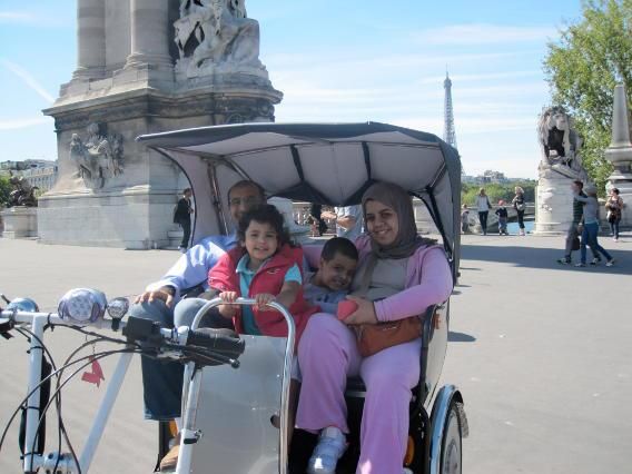 Paris Tuk-Tuk: 2, 4 or 6H First Highlights & Parisian Areas - Price, group size, and overall value