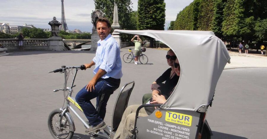 Paris Tuk-Tuk: 2, 4 or 6H First Highlights & Parisian Areas - The Eiffel Tower and Paris’s grand monuments
