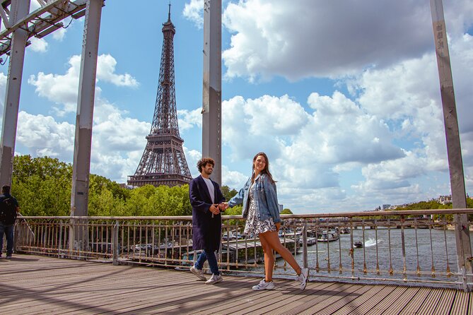 Paris: Your Own Private Photoshoot at the Eiffel Tower - Receiving and choosing your photographs
