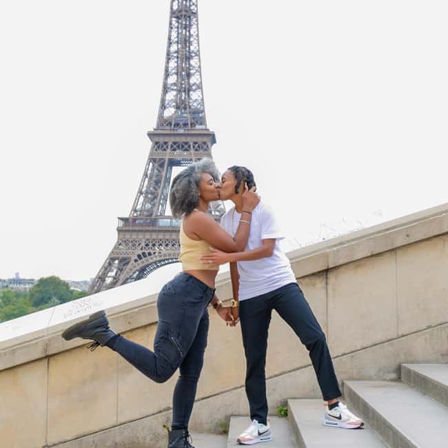 Photo session for couples with flowers around Eiffel tower - Practical preparation for your appointment