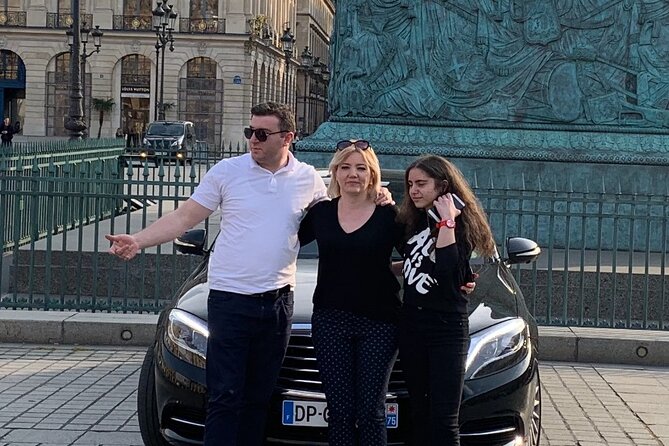 Private Arrival Transfer from CDG or ORLY airports to Paris city - The drivers who add a human touch