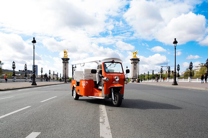 Private Electric TukTuk tour in Paris ( 2 hours ) - Why a TukTuk works well for a first look at Paris