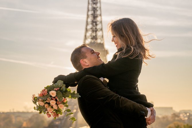 Private Guided Professional Photoshoot by the Eiffel Tower - Why a professional Eiffel Tower session can be worth it