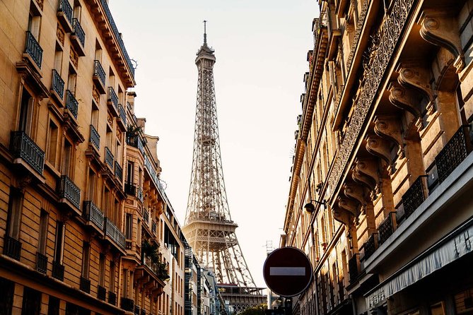 PRIVATE TOUR: Highlights & Hidden Gems of Paris With Locals - Walking conditions and practical planning