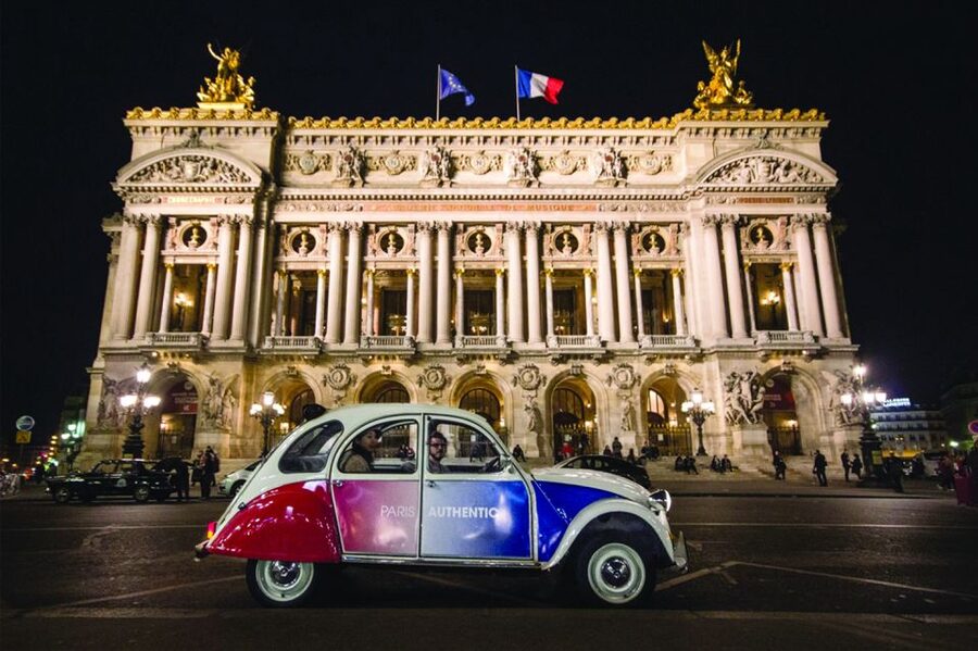 Private tour of Paris by Night with Champagne - Your central Paris pickup and first impressions