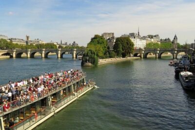 Seine River Cruise & French Crepe Tasting by the Eiffel Tower