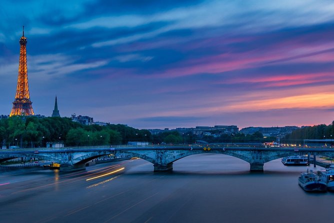 Seine River Cruise & French Crepe Tasting by the Eiffel Tower - Who should book this Paris experience?