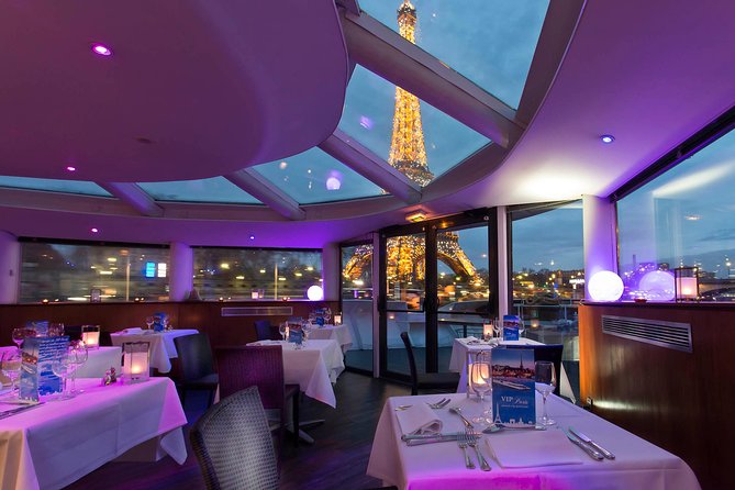 Seine River Dinner Cruise with Live Singer by VIP Yacht de Paris - A scenic Paris evening, not a guided sightseeing tour
