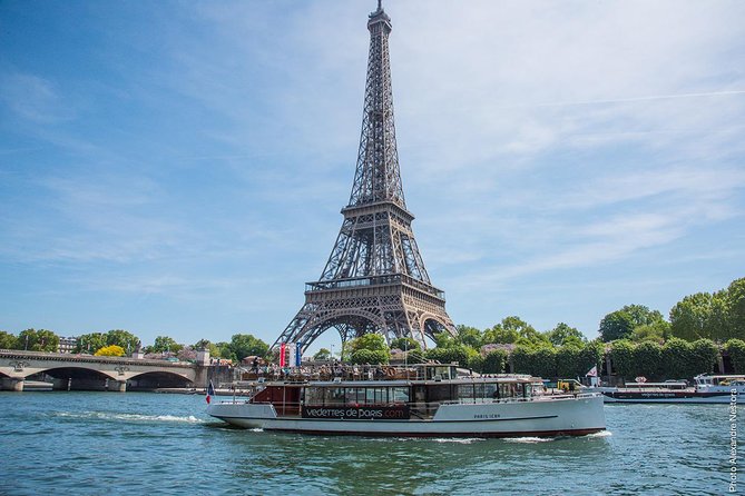 Seine River Guided Cruise by Vedettes de Paris - Pont Neuf, Île de la Cité, and Notre Dame