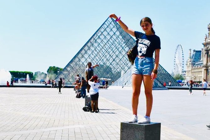 The Great Paris Layover: Private Tour with optional car upgrade - Pont Neuf leads into old Paris