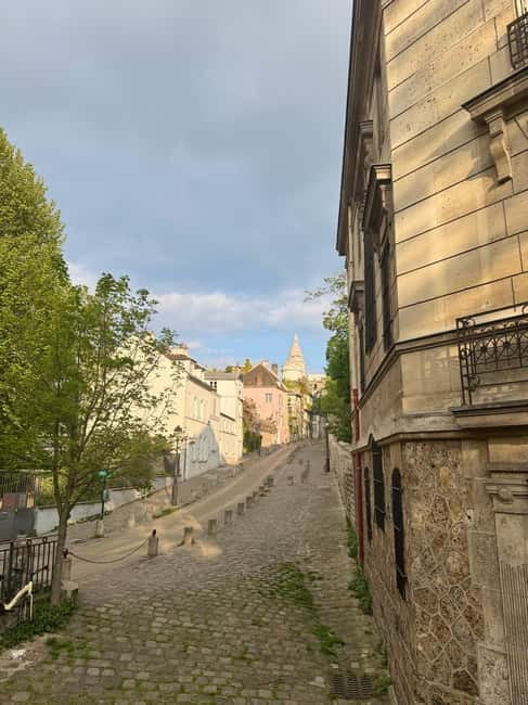 The voice of Montmartre is a must-see in Paris - Who will enjoy this walk most