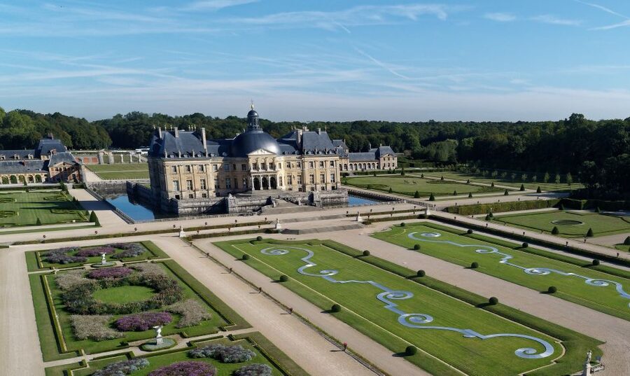 Vaux le Vicomte Chateau Entry Ticket and Chateaubus Transfer - Getting from Paris Gare de Lyon to Melun
