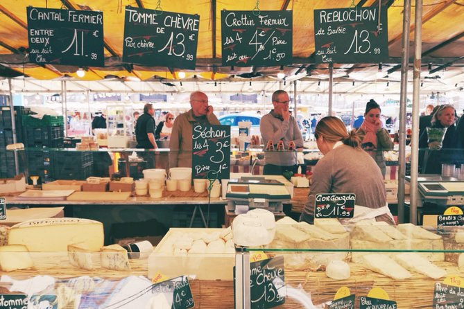 Versailles Bike Tour with Market, Gardens & Guided Palace Tour - Shopping at Place du Marché Notre Dame
