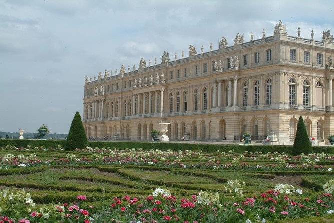Versailles Domain Audio Guided Half Day Tour from Paris - The gardens, fountains, and Grand Canal