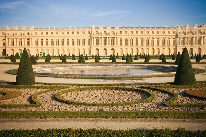 Versailles Domain Bike Tour with Palace Entry by Train from Paris - The train ride from Paris to Versailles