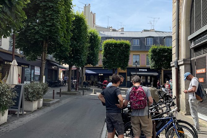 Versailles Full-Day Electric Bike Tour : Market, Picnic & Palace - Grand Trianon, Petit Trianon, and the royal hamlet