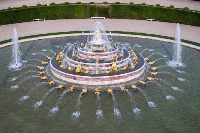 Versailles: Full Day Tour & Shuttle from Paris - Crowds, heat, weather, and comfort