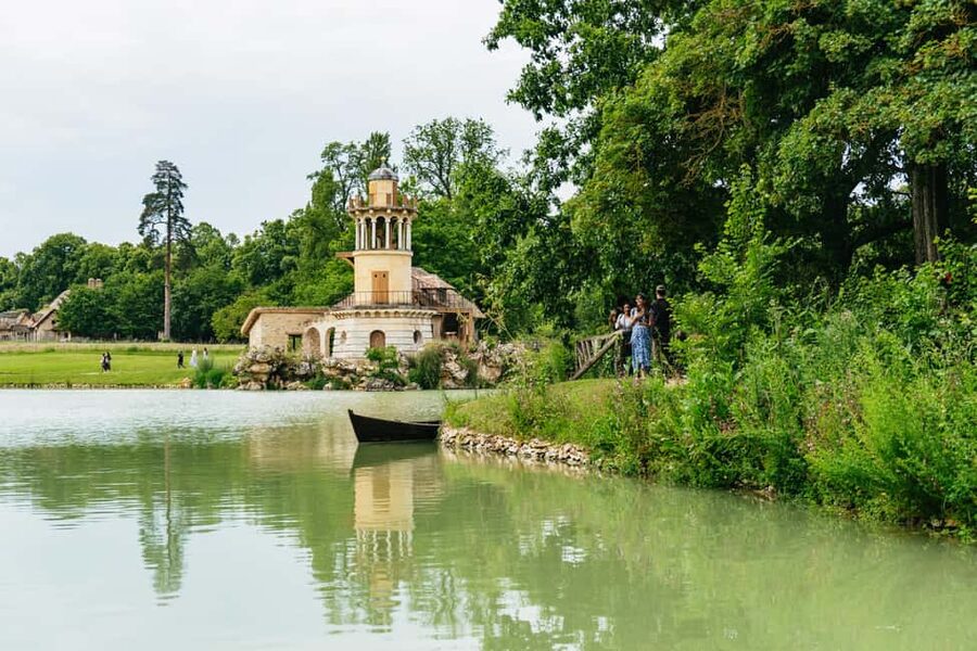 Versailles: Palace, Gardens & Marie Antoinette’s Estate Tour - Petit Trianon and Marie Antoinette’s private retreat