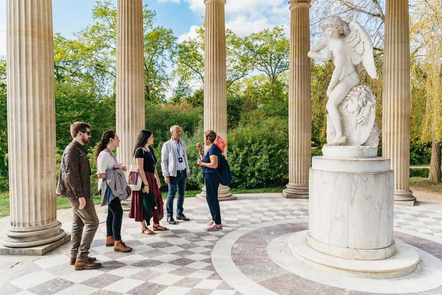 Versailles: Palace, Gardens & Marie Antoinette’s Estate Tour - Meeting near Versailles Château Rive Gauche