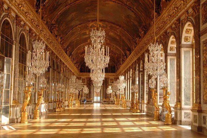 Versailles Palace Guided Tour & Gardens Option from Versailles - Choosing the gardens option