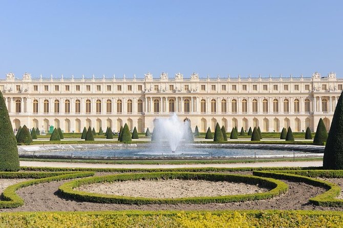Versailles Palace & Marie-Antoinette's Estate Guided Tour - The Trianon estate and Marie-Antoinette’s private world