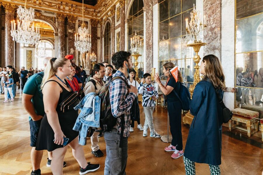 Versailles: Palace of Versailles Skip-the-Line Guided Tour - Why a guide helps inside Versailles